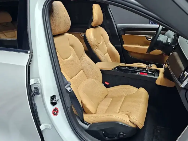 2021 Volvo S90 с пробегом 78 341 км