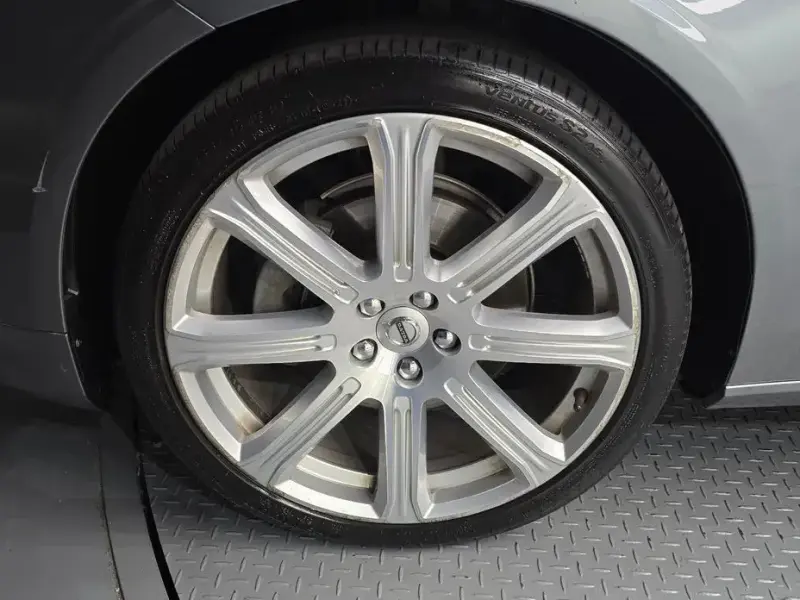 2017 Volvo S90 с пробегом 73 906 км