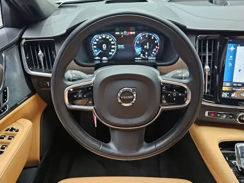 2021 Volvo S90 с пробегом 78 341 км