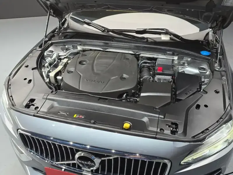 2017 Volvo S90 с пробегом 73 906 км