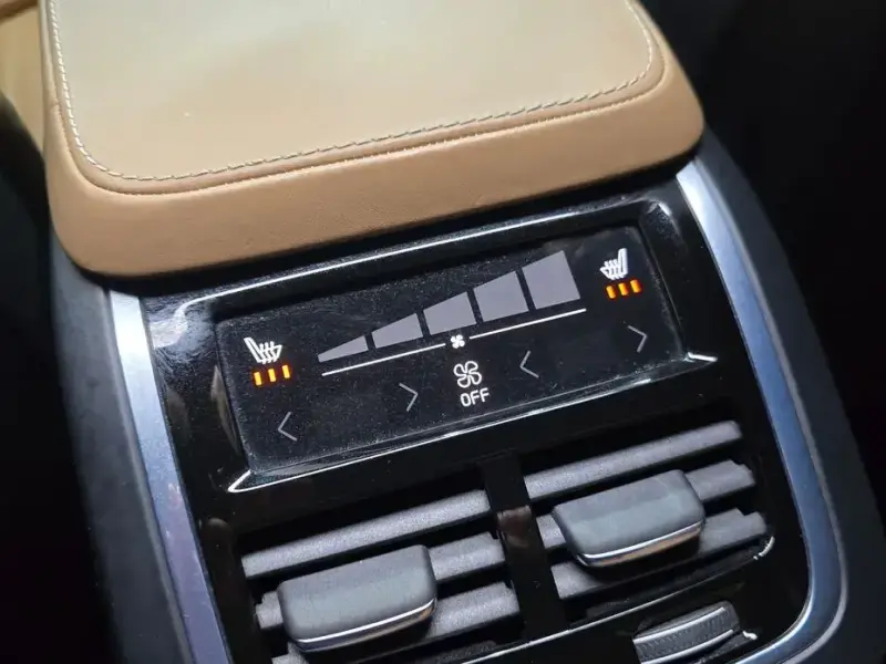 2017 Volvo S90 с пробегом 73 906 км