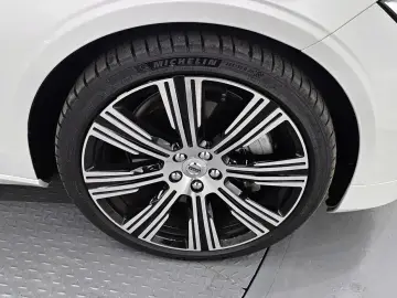 2024 Volvo S90 с пробегом 6 208 км