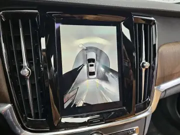 2024 Volvo S90 с пробегом 6 208 км