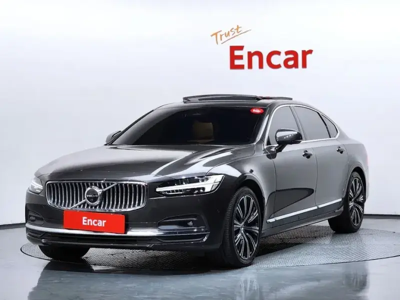 2023 Volvo S90 с пробегом 43 652 км