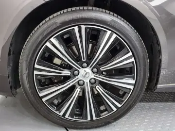 2023 Volvo S90 с пробегом 43 652 км