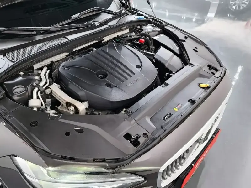 2023 Volvo S90 с пробегом 43 652 км