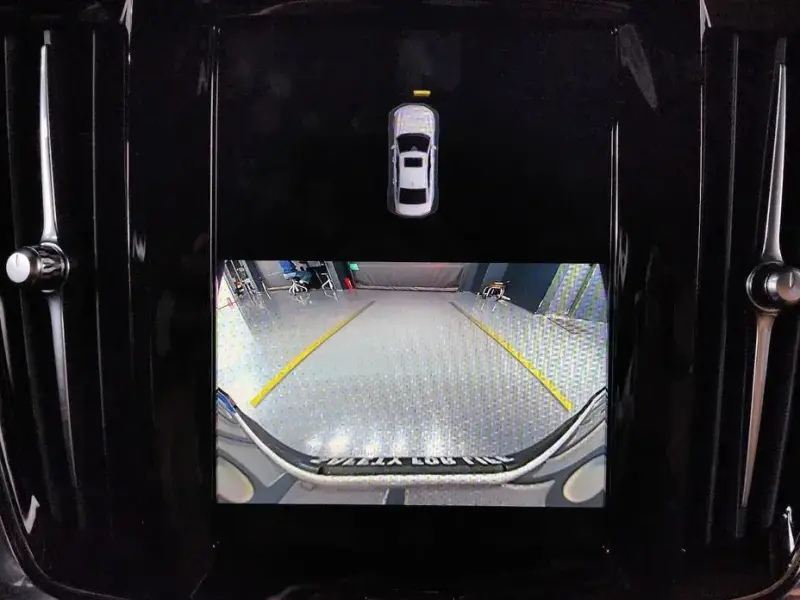 2023 Volvo S90 с пробегом 43 652 км