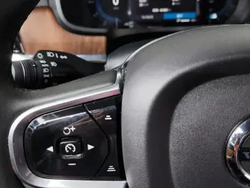 2023 Volvo S90 с пробегом 43 652 км