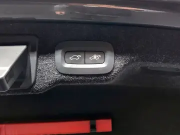 2023 Volvo S90 с пробегом 43 652 км