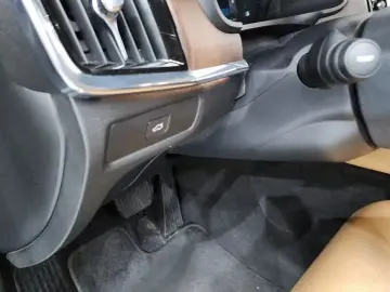 2023 Volvo S90 с пробегом 43 652 км