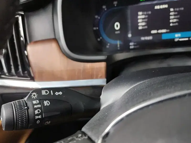 2023 Volvo S90 с пробегом 43 652 км