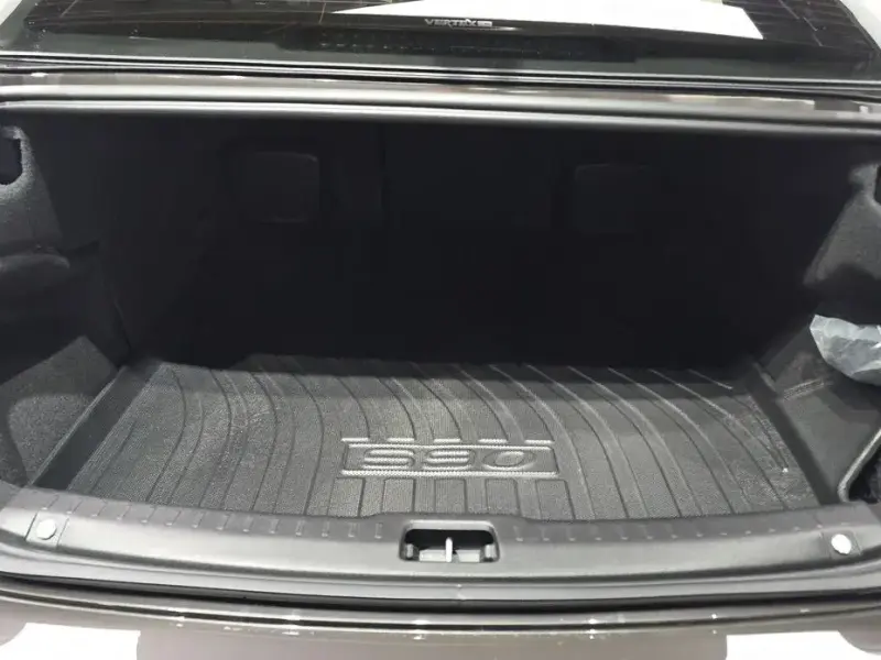 2024 Volvo S90 с пробегом 26 801 км