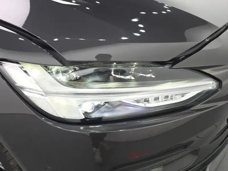 2024 Volvo S90 с пробегом 26 801 км
