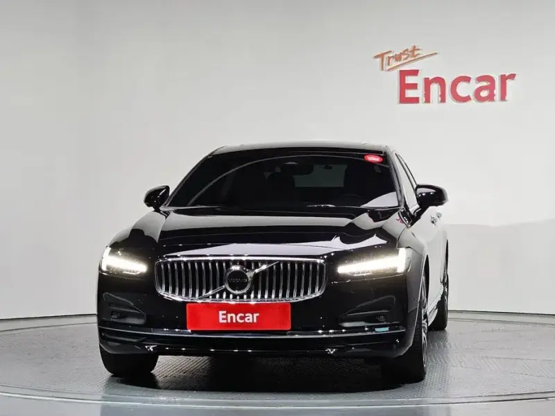 2023 Volvo S90 с пробегом 60 887 км