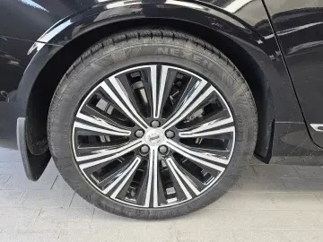 2023 Volvo S90 с пробегом 60 887 км