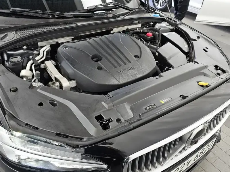 2023 Volvo S90 с пробегом 60 887 км