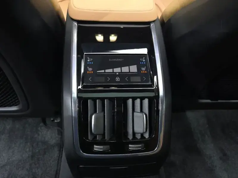 2024 Volvo S90 с пробегом 26 801 км
