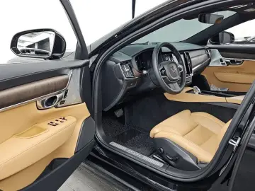 2023 Volvo S90 с пробегом 60 887 км