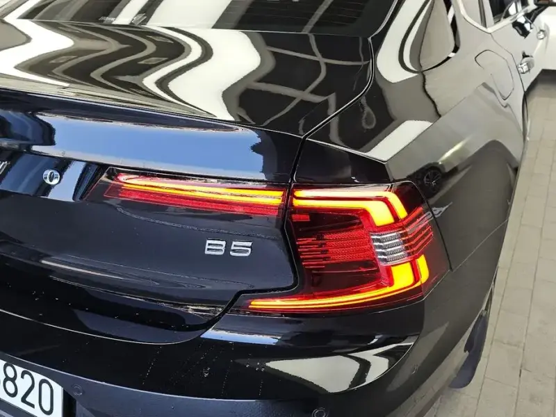 2023 Volvo S90 с пробегом 60 887 км