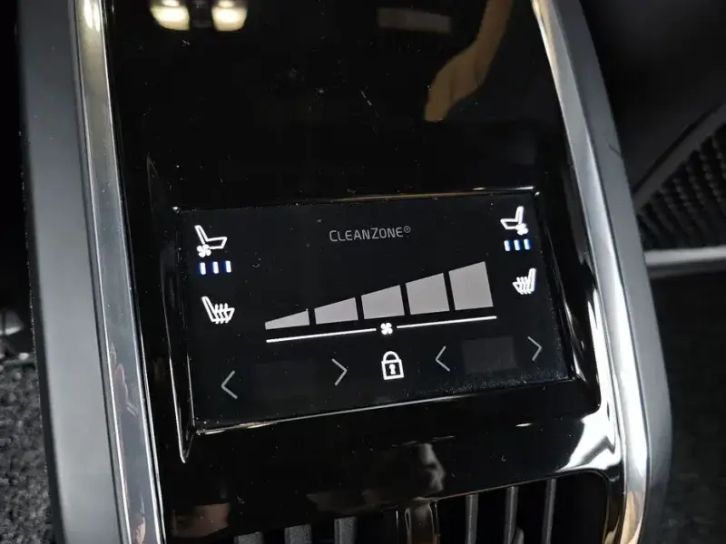 2023 Volvo S90 с пробегом 60 887 км