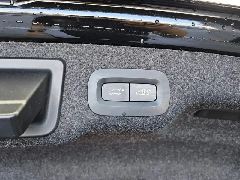 2023 Volvo S90 с пробегом 60 887 км
