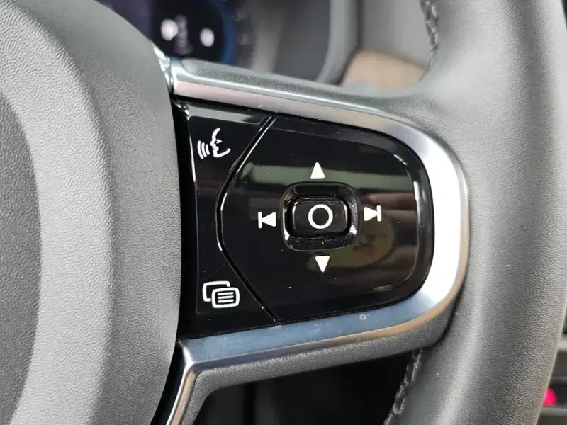 2023 Volvo S90 с пробегом 60 887 км