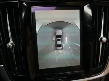 2023 Volvo S90 с пробегом 44 889 км