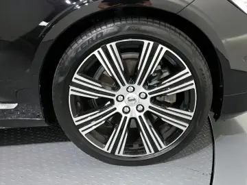 2023 Volvo S90 с пробегом 44 889 км