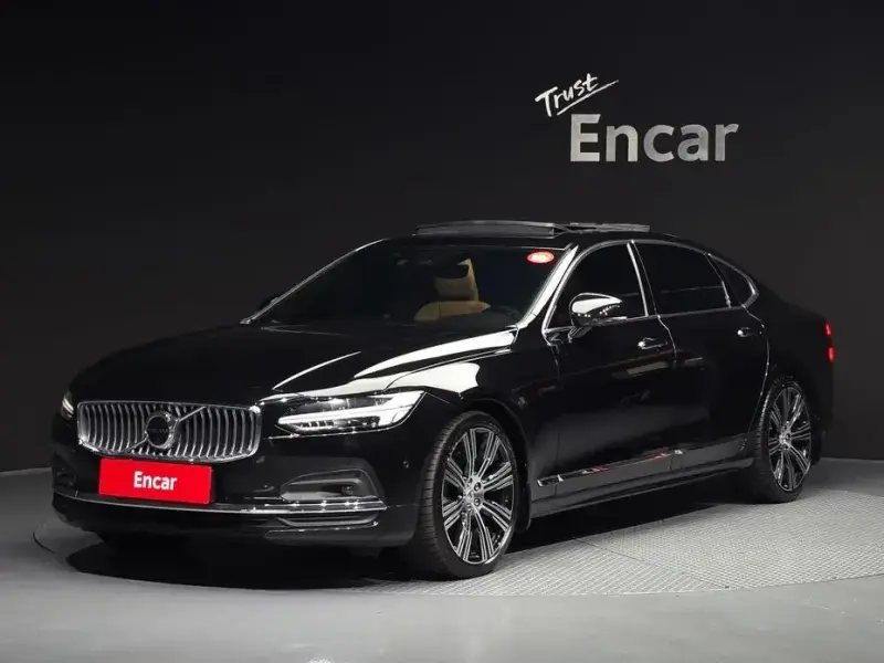 2022 Volvo S90 с пробегом 64 858 км