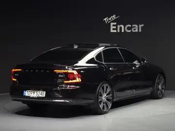 2022 Volvo S90 с пробегом 64 858 км
