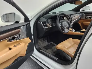 2020 Volvo S90 с пробегом 90 694 км
