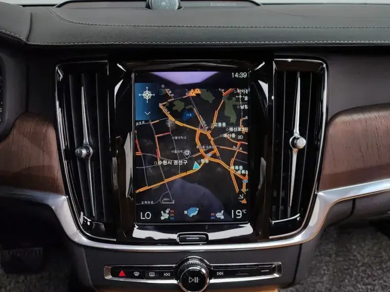 2020 Volvo S90 с пробегом 90 694 км
