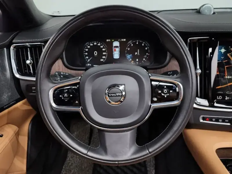 2020 Volvo S90 с пробегом 90 694 км