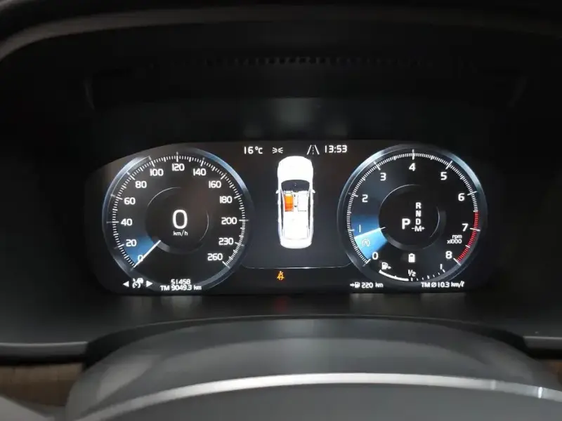 2021 Volvo S90 с пробегом 51 458 км