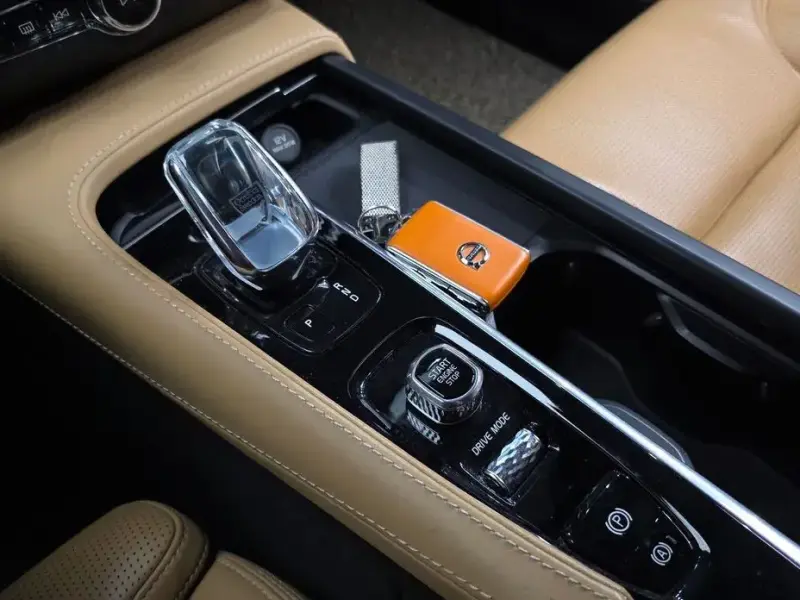 2021 Volvo S90 с пробегом 51 458 км