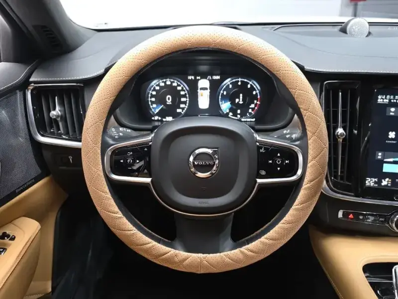 2021 Volvo S90 с пробегом 51 458 км