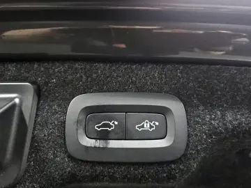 2022 Volvo S90 с пробегом 108 666 км