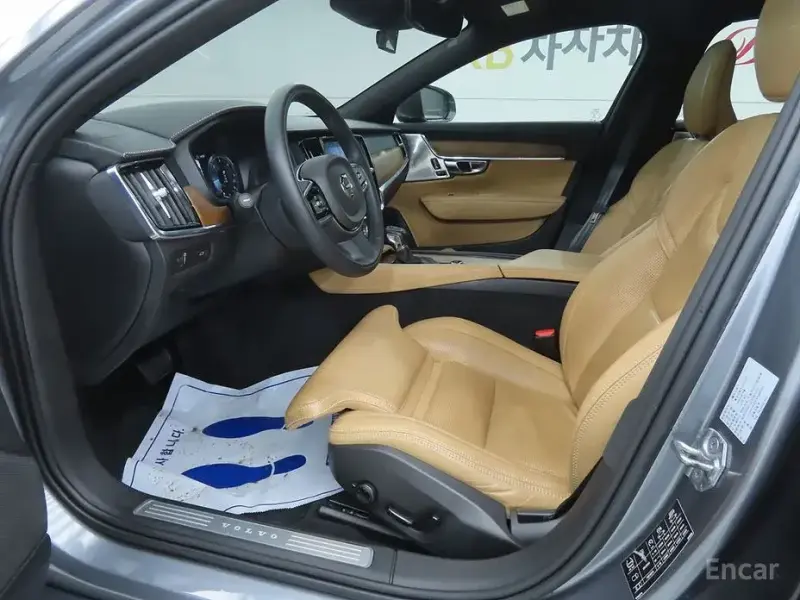 2019 Volvo S90 с пробегом 70 886 км