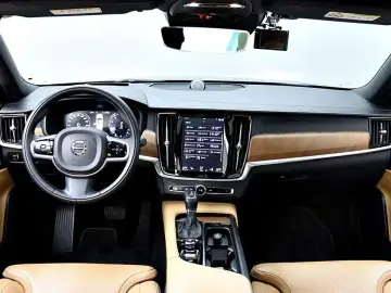 2018 Volvo S90 с пробегом 89 601 км