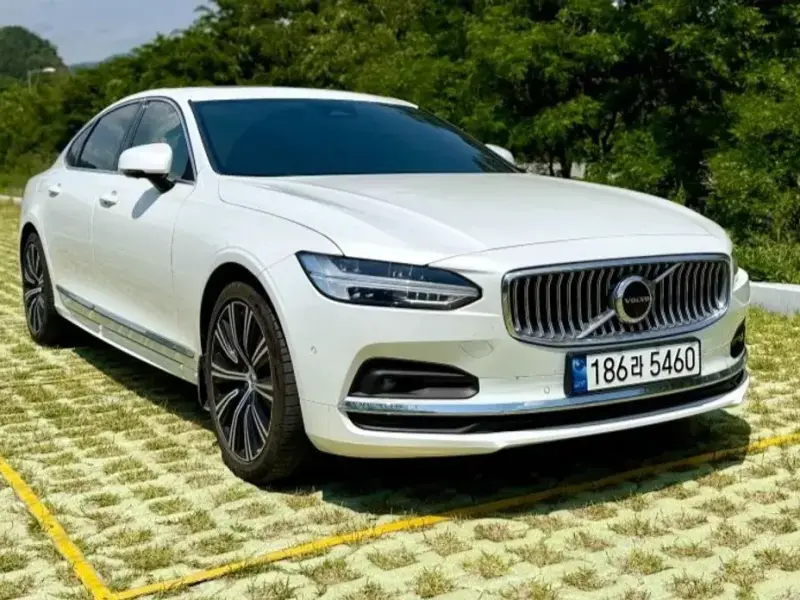 2024 Volvo S90 с пробегом 28 070 км