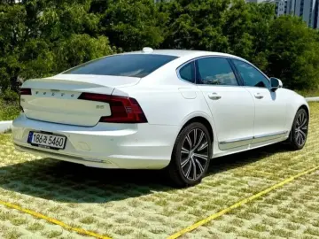 2024 Volvo S90 с пробегом 28 070 км