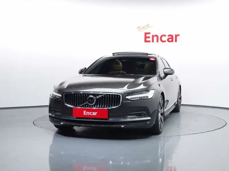 2023 Volvo S90 с пробегом 95 032 км