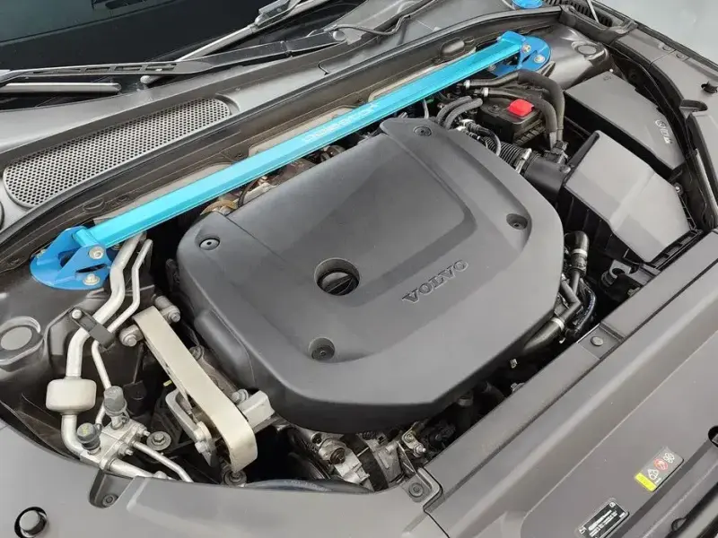 2023 Volvo S90 с пробегом 95 032 км