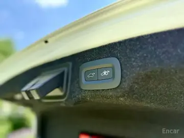 2024 Volvo S90 с пробегом 28 070 км