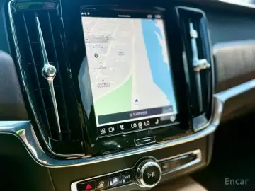 2024 Volvo S90 с пробегом 28 070 км
