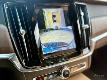 2024 Volvo S90 с пробегом 28 070 км
