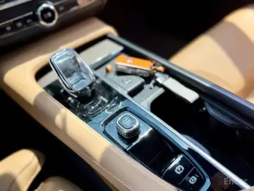 2024 Volvo S90 с пробегом 28 070 км