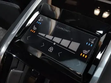2023 Volvo S90 с пробегом 95 032 км