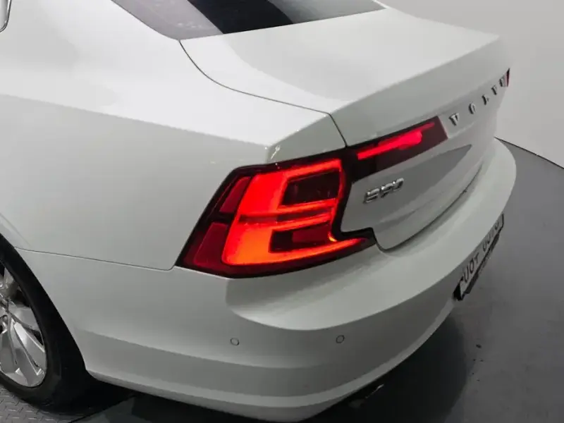 2018 Volvo S90 с пробегом 38 762 км