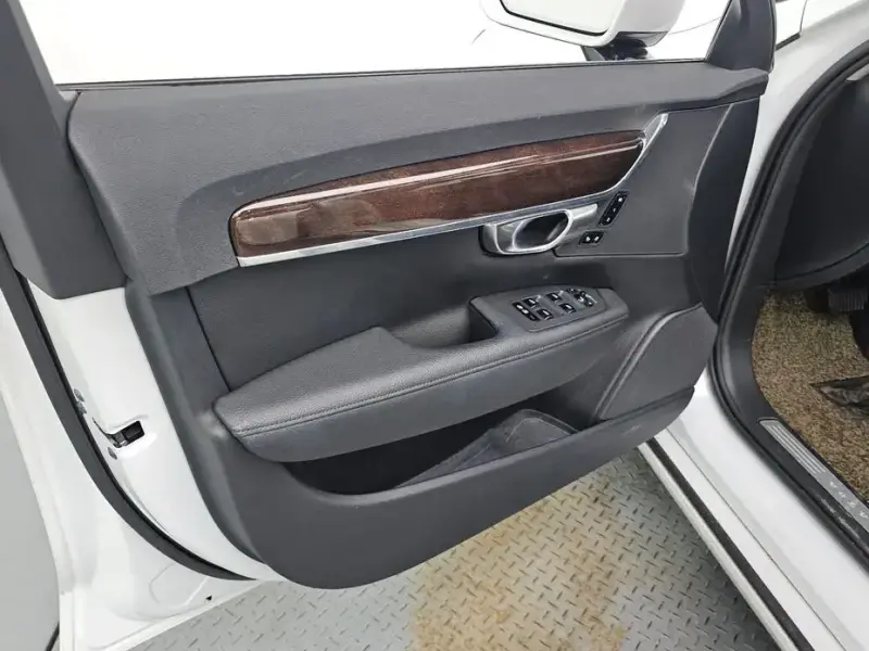 2018 Volvo S90 с пробегом 38 762 км
